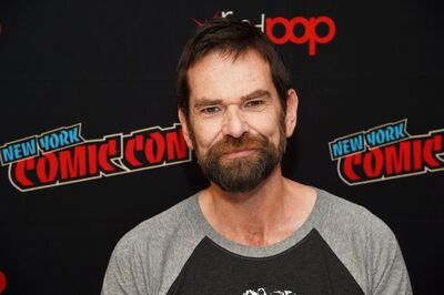 10052019_-_STARZ_Outlander_At_NYCC_2019_003.jpg