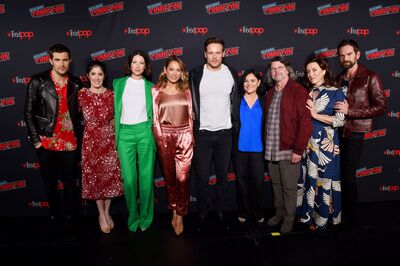 10052019_-_STARZ_Outlander_At_NYCC_2019_025.jpg