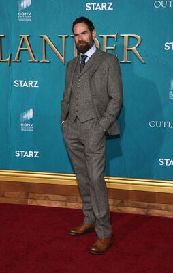 02132020_-_Starz_Premiere_Event_For_Outlander_Season_5_060.jpg