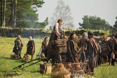 OUTLANDER_-_E1X05_RENT_STILLS_0008.jpg