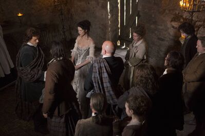 OUTLANDER-_E1X07_THE_WEDDING_STILLS_0005.jpg