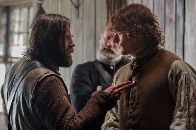 OUTLANDER-_E1X07_THE_WEDDING_STILLS_0006.jpg