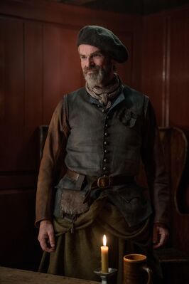 OUTLANDER_-_E4X05_BLOOD_OF_MY_BLOOD_STILLS_0003.jpg