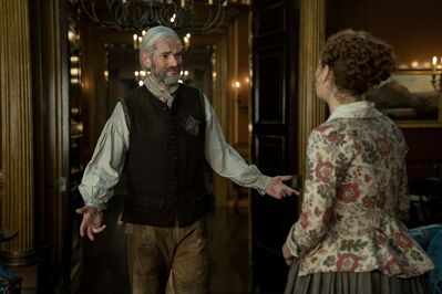 OUTLANDER_-_E4X13_MAN_OF_WORTH_STILLS_0003.jpg
